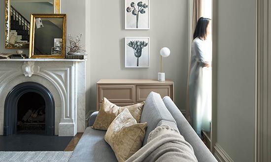 An interior design project developed by Benjamin Moore with colour of the year, Metropolitan AF-690. 